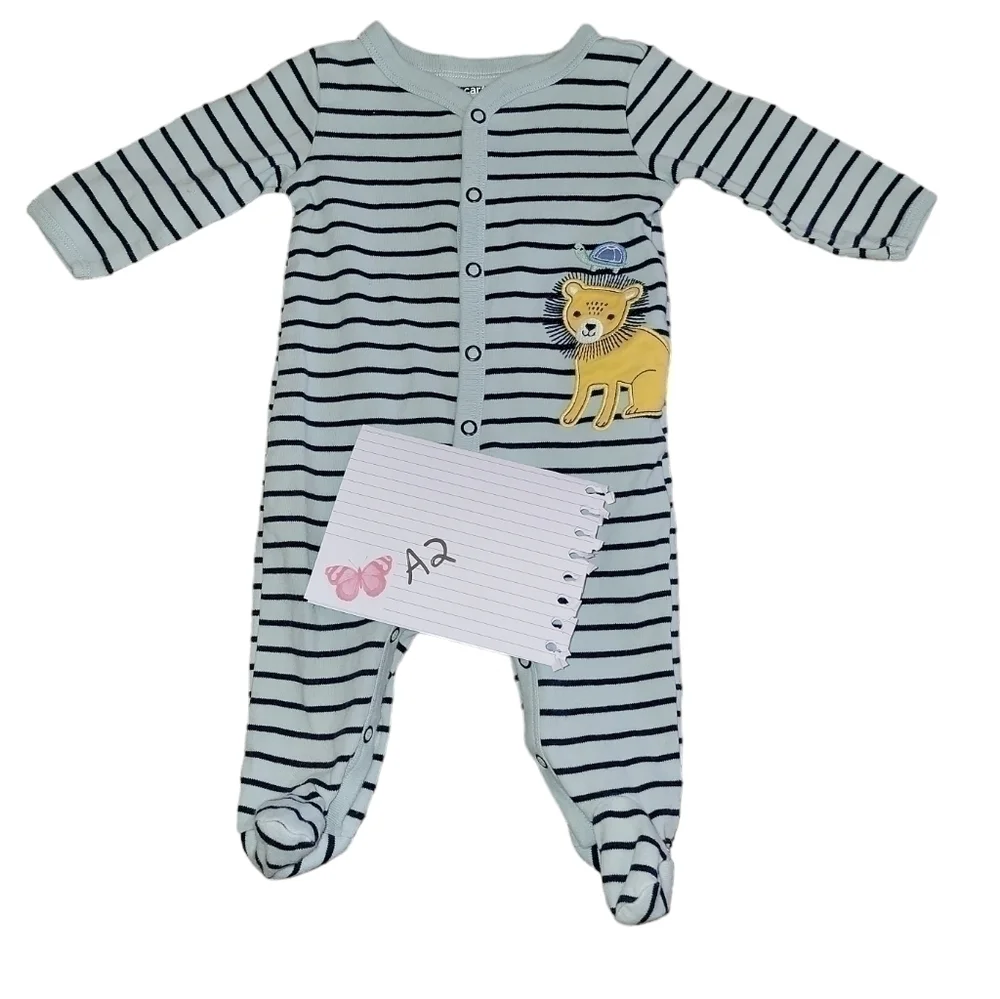 Carter’s size 6 months footie pajamas